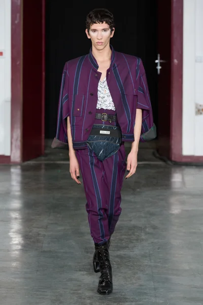 Look 29